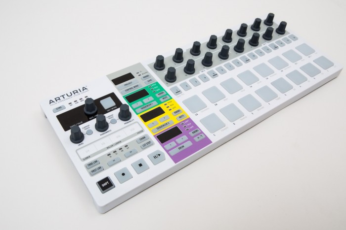 Arturia-BeatStep-Pro-700x467